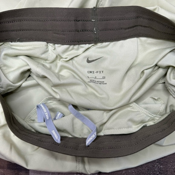 NWT Nike Running Short size Small - Picture 9 of 13